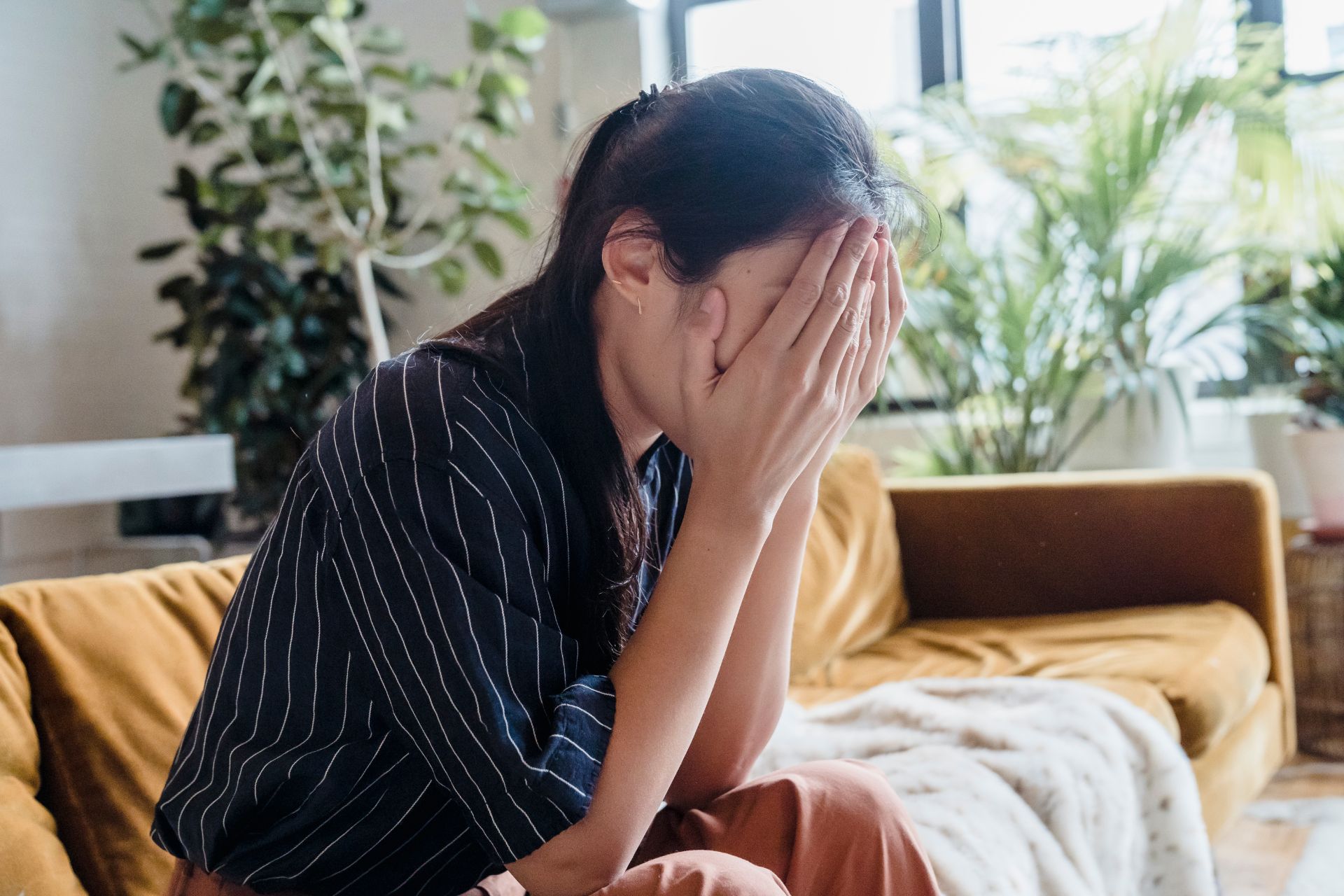 how to control jealousy in a relationship