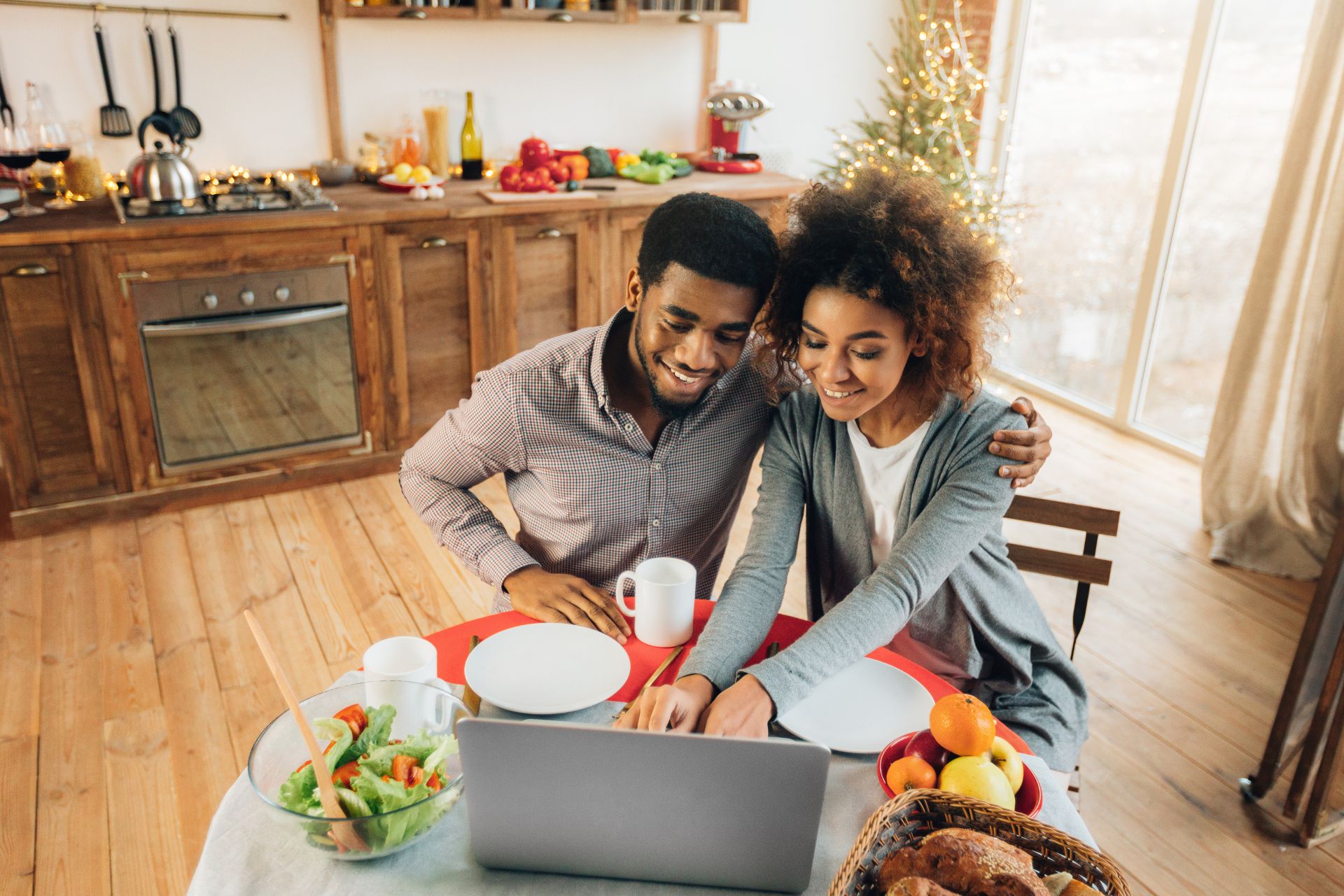 things happy couples do on the weekends to refuel their intimacy