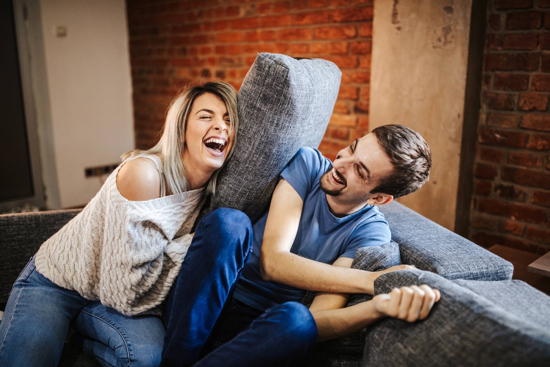 fun indoor date ideas for couples